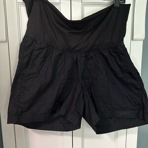 Maternity shorts